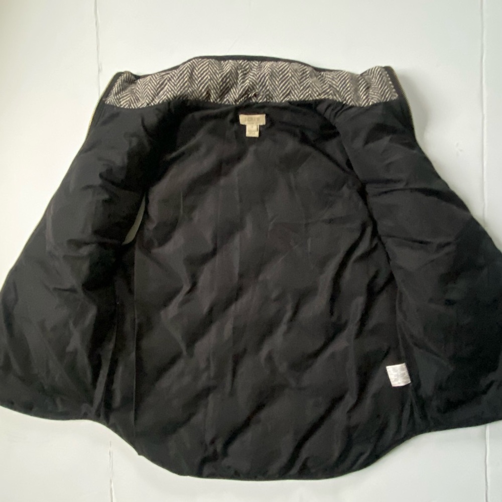 J. Crew Down Vest Size Small Excursion Quilted Herringbone Black Tan EUC $108 - Picture 6 of 16